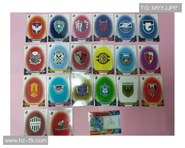 主播拆解足球球星卡过程揭秘与卡片价值评估技巧分析