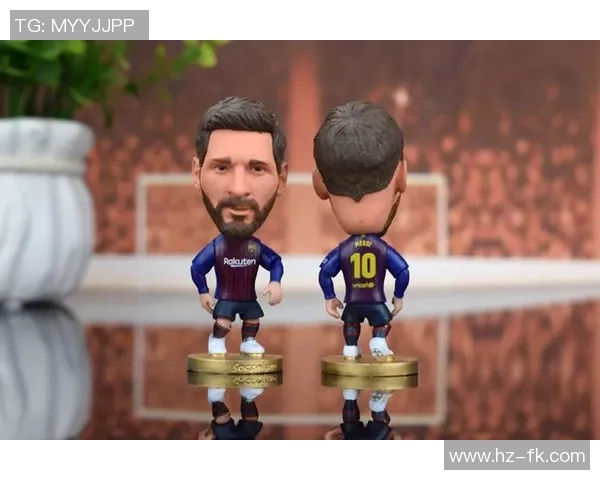 足球球星手办摆件收藏艺术品精美仿真模型展示版适合送礼与家居装饰